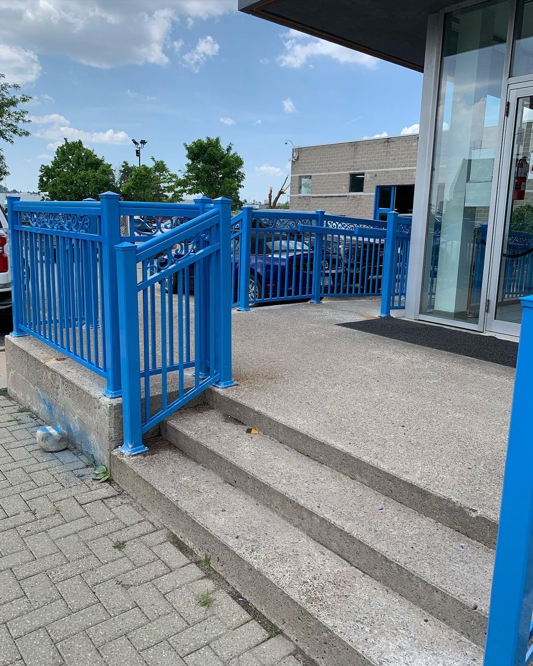 blue aluminum railing