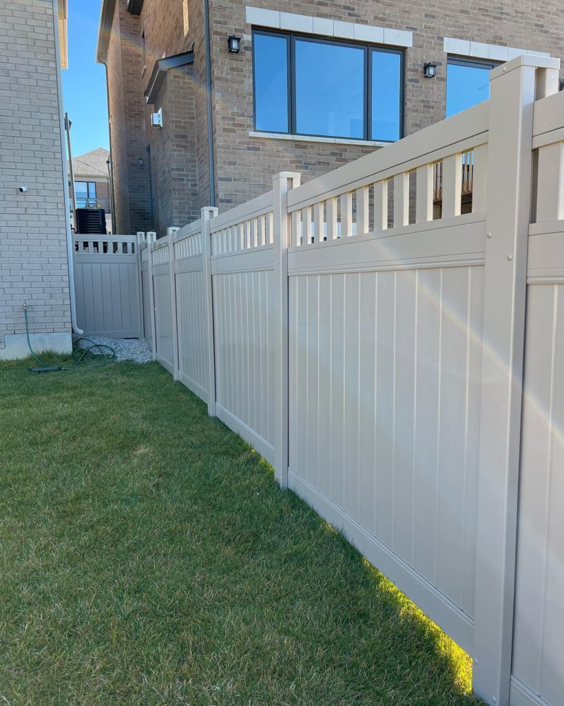 Why You Should Consider Vinyl Fencing for Your Home
