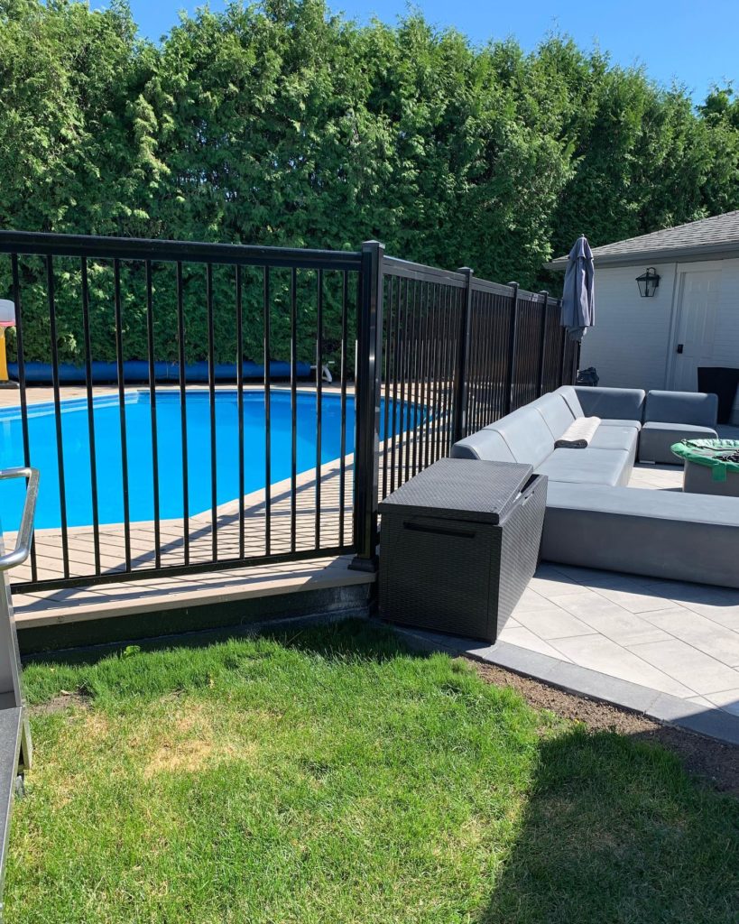 Aluminum Fencing for Your Pool Area