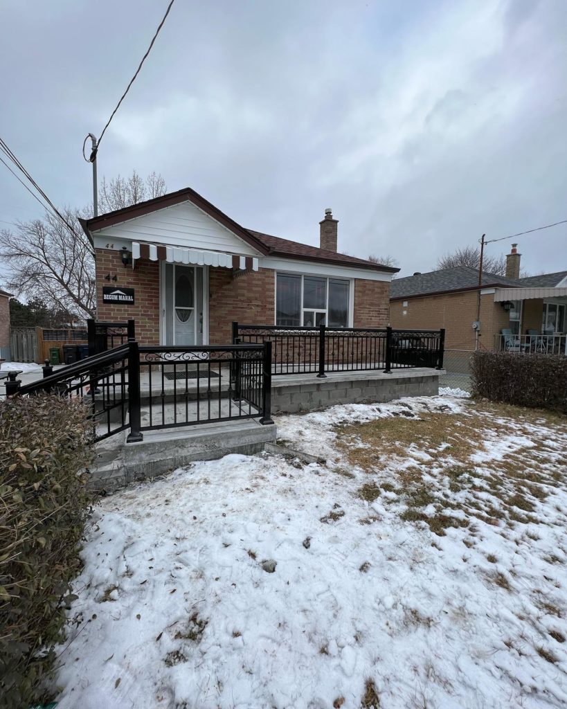 Outdoor snowy winter home railing strength